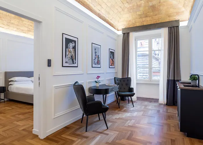 Colle Quirinale 4* Rome